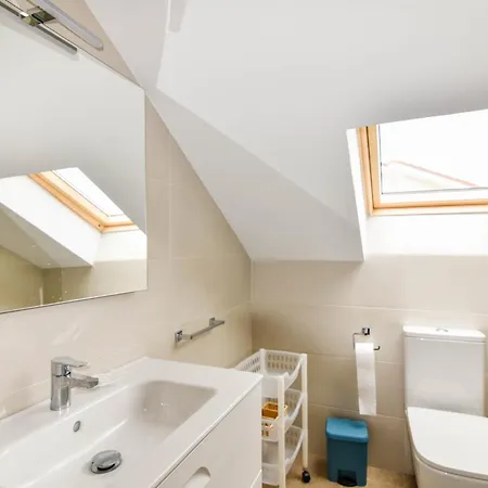 Amplio Y Comodo En Con Preciosas Vistas Ajo